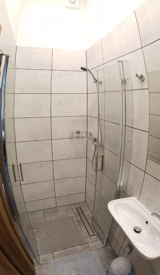 Noclegi Przy Dworcu Pkp Wrocław Buitenkant foto